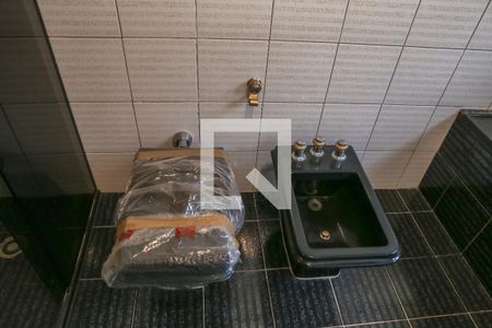 Casa à venda com 220m², 3 quartos e sem vaga Casa à venda com 220m², 3 quartos e sem vagaBanheiro do Quarto 1