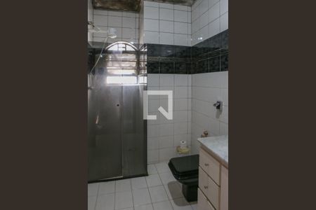 Casa à venda com 220m², 3 quartos e sem vaga Casa à venda com 220m², 3 quartos e sem vagaBanheiro Social