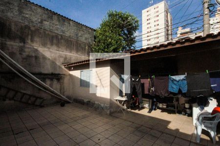 Casa à venda com 400m², 2 quartos e sem vaga Casa à venda com 400m², 2 quartos e sem vagaQuintal