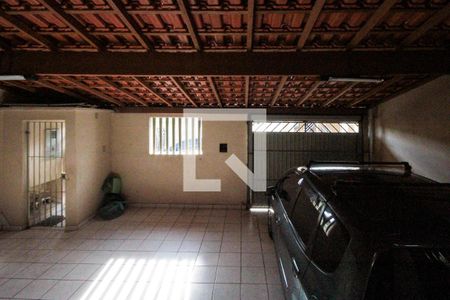 Casa à venda com 400m², 2 quartos e sem vaga Casa à venda com 400m², 2 quartos e sem vagaGaragem