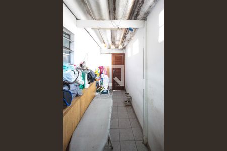 Casa à venda com 400m², 2 quartos e sem vaga Casa à venda com 400m², 2 quartos e sem vagaCorredor