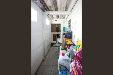 Casa à venda com 400m², 2 quartos e sem vaga Casa à venda com 400m², 2 quartos e sem vagaCorredor