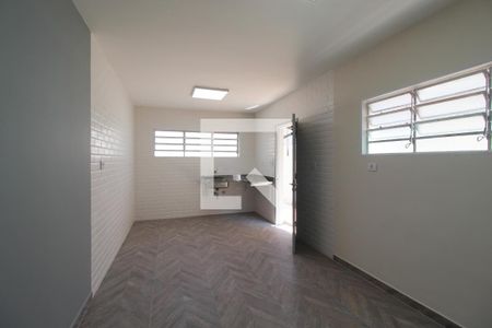 Casa à venda com 368m², 4 quartos e 4 vagas Casa à venda com 368m², 4 quartos e 4 vagasCozinha