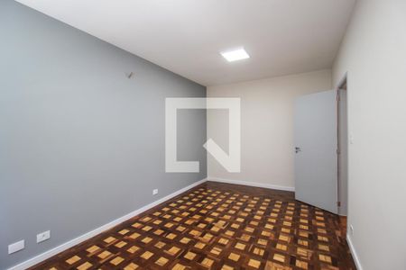 Casa à venda com 368m², 4 quartos e 4 vagas Casa à venda com 368m², 4 quartos e 4 vagasQuarto 1