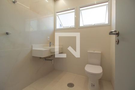 Casa à venda com 368m², 4 quartos e 4 vagas Casa à venda com 368m², 4 quartos e 4 vagasBanheiro