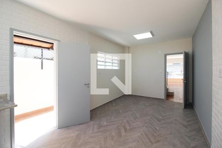 Casa à venda com 368m², 4 quartos e 4 vagas Casa à venda com 368m², 4 quartos e 4 vagasCozinha