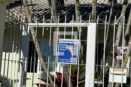 Casa à venda com 153m², 3 quartos e 4 vagasFachada