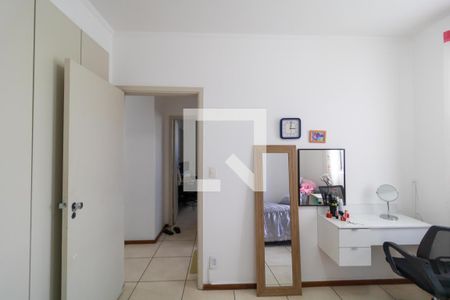 Apartamento à venda com 112m², 3 quartos e 1 vaga Apartamento à venda com 112m², 3 quartos e 1 vagaQuarto 02