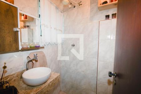 Casa à venda com 374m², 5 quartos e 5 vagas Casa à venda com 374m², 5 quartos e 5 vagasBanheiro 5