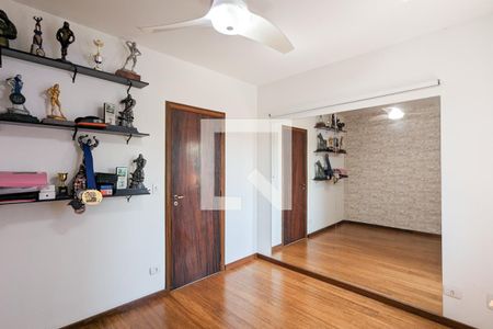 Apartamento à venda com 203m², 3 quartos e 2 vagas Apartamento à venda com 203m², 3 quartos e 2 vagasQuarto 3