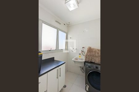 Apartamento à venda com 203m², 3 quartos e 2 vagas Apartamento à venda com 203m², 3 quartos e 2 vagasÁrea de serviço