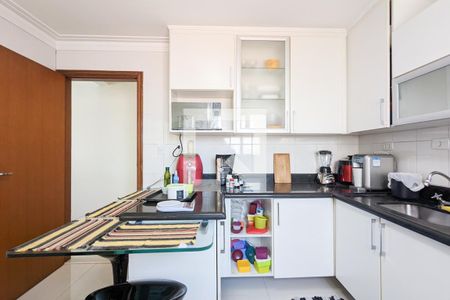 Apartamento à venda com 203m², 3 quartos e 2 vagas Apartamento à venda com 203m², 3 quartos e 2 vagasCozinha