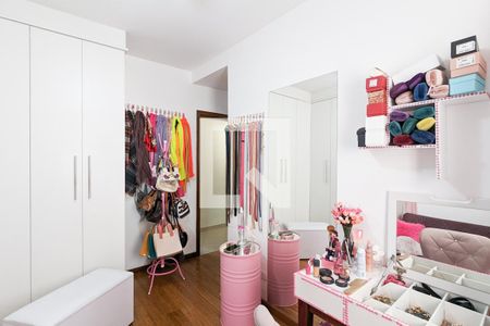 Apartamento à venda com 203m², 3 quartos e 2 vagas Apartamento à venda com 203m², 3 quartos e 2 vagasQuarto 1