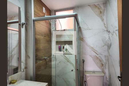 Apartamento à venda com 60m², 2 quartos e 2 vagasBanheiro 2