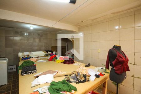 Casa à venda com 850m², 3 quartos e 1 vaga Casa à venda com 850m², 3 quartos e 1 vagaDeposito