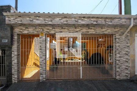 Casa à venda com 850m², 3 quartos e 1 vaga Casa à venda com 850m², 3 quartos e 1 vagaFachada