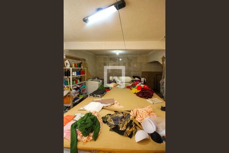 Casa à venda com 850m², 3 quartos e 1 vaga Casa à venda com 850m², 3 quartos e 1 vagaDeposito