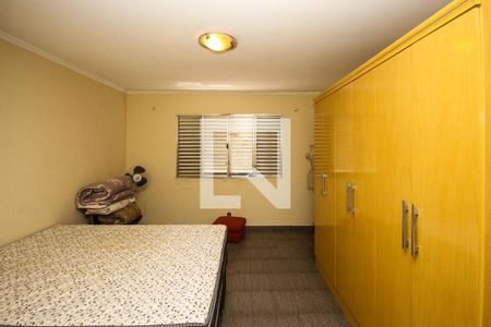 Casa à venda com 850m², 3 quartos e 1 vaga Casa à venda com 850m², 3 quartos e 1 vagaQuarto 01