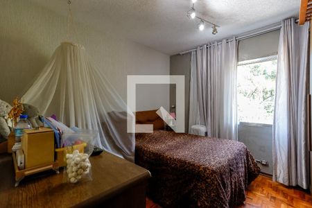 Casa à venda com 317m², 4 quartos e 5 vagas Casa à venda com 317m², 4 quartos e 5 vagasSuíte 3