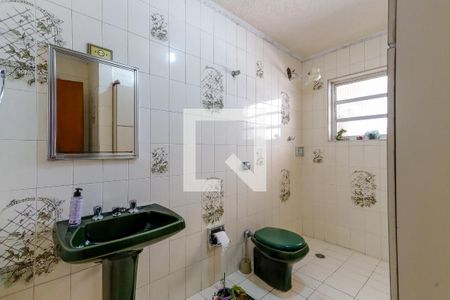 Casa à venda com 317m², 4 quartos e 5 vagas Casa à venda com 317m², 4 quartos e 5 vagasBanheiro