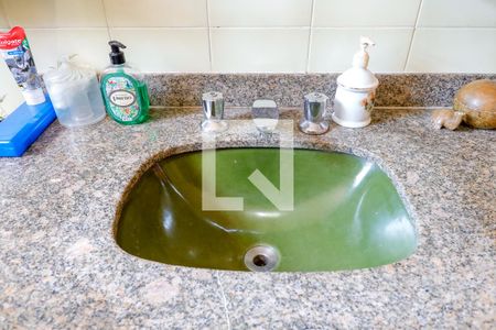 Casa à venda com 317m², 4 quartos e 5 vagas Casa à venda com 317m², 4 quartos e 5 vagasBanheiro da Suíte 1