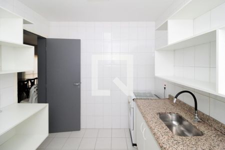 Apartamento à venda com 128m², 4 quartos e 3 vagas Apartamento à venda com 128m², 4 quartos e 3 vagasSalão de festas - Copa