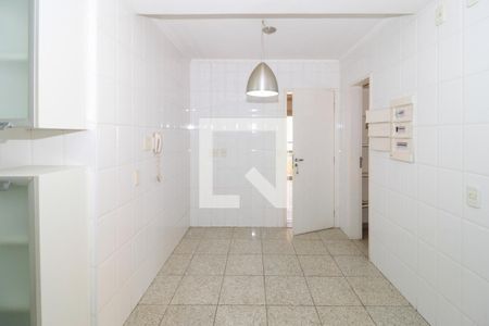 Apartamento à venda com 128m², 4 quartos e 3 vagas Apartamento à venda com 128m², 4 quartos e 3 vagasCozinha