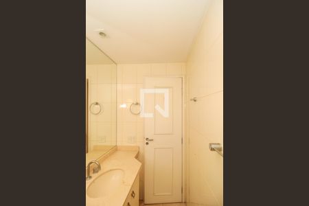 Apartamento à venda com 128m², 4 quartos e 3 vagas Apartamento à venda com 128m², 4 quartos e 3 vagasBanheiro