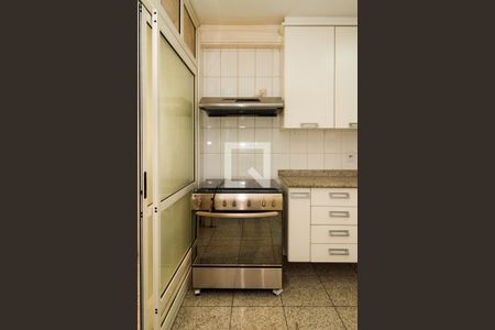 Apartamento à venda com 128m², 4 quartos e 3 vagas Apartamento à venda com 128m², 4 quartos e 3 vagasCozinha - Fogão