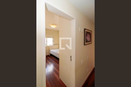 Apartamento à venda com 128m², 4 quartos e 3 vagas Apartamento à venda com 128m², 4 quartos e 3 vagasQuarto 1