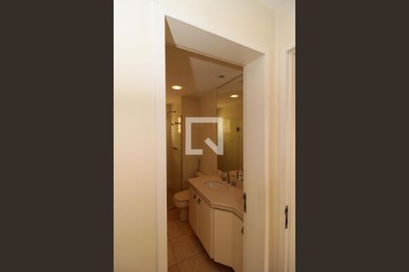 Apartamento à venda com 128m², 4 quartos e 3 vagas Apartamento à venda com 128m², 4 quartos e 3 vagasBanheiro