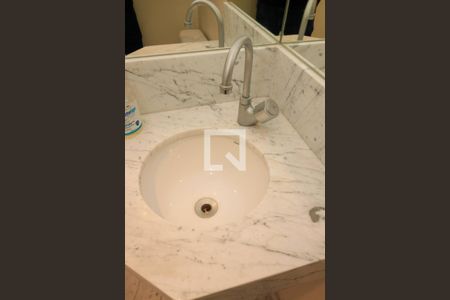 Apartamento à venda com 128m², 4 quartos e 3 vagas Apartamento à venda com 128m², 4 quartos e 3 vagasLavabo - Torneira