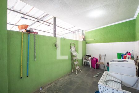 Casa à venda com 150m², 4 quartos e 2 vagas Casa à venda com 150m², 4 quartos e 2 vagasÁrea de Serviço