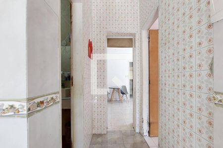 Casa à venda com 360m², 4 quartos e 4 vagasCORREDOR