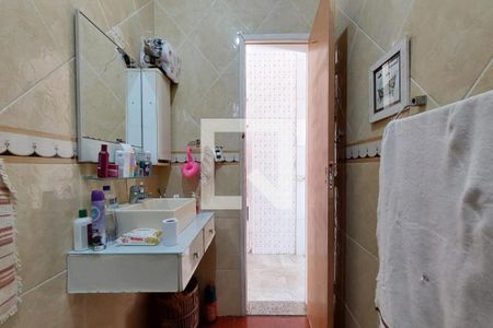 Casa à venda com 360m², 4 quartos e 4 vagasBANHEIRO 