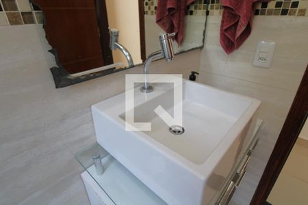 Casa à venda com 97m², 3 quartos e 2 vagasPia do banheiro