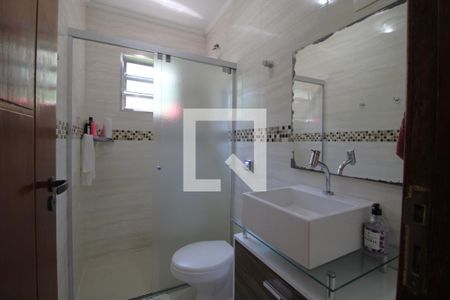 Casa à venda com 97m², 3 quartos e 2 vagasBanheiro