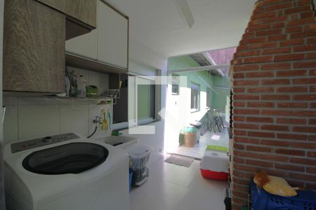 Casa à venda com 97m², 3 quartos e 2 vagasLavanderia