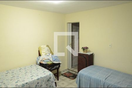 Casa à venda com 213m², 5 quartos e 2 vagasQuarto 5