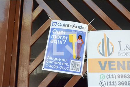 Casa à venda com 213m², 5 quartos e 2 vagasPlaca QuintoAndar