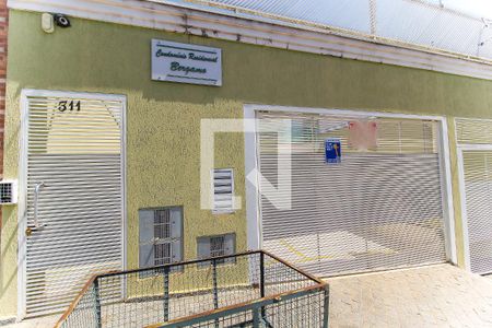 Casa de condomínio à venda com 64m², 2 quartos e 2 vagas Casa de condomínio à venda com 64m², 2 quartos e 2 vagasFachada