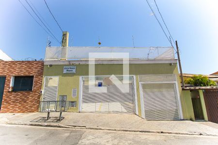 Casa de condomínio à venda com 64m², 2 quartos e 2 vagas Casa de condomínio à venda com 64m², 2 quartos e 2 vagasFachada