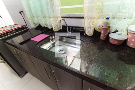 Casa de condomínio à venda com 64m², 2 quartos e 2 vagas Casa de condomínio à venda com 64m², 2 quartos e 2 vagasCozinha