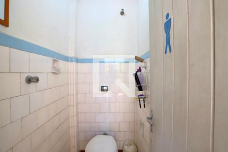 Casa à venda com 220m², 3 quartos e 3 vagasBanheiro serviço