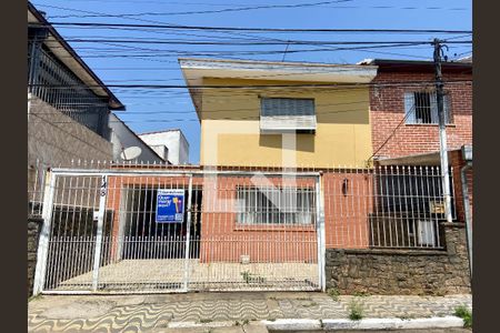 Casa à venda com 220m², 3 quartos e 3 vagasFachada