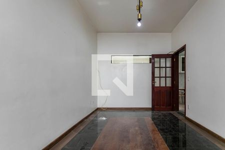 Sala de Estar de casa para alugar com 6 quartos, 380m² em Vila Oliveira, Mogi das Cruzes