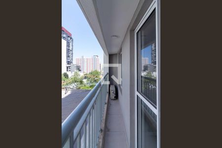 Apartamento à venda com 31m², 1 quarto e sem vaga Apartamento à venda com 31m², 1 quarto e sem vagaVaranda