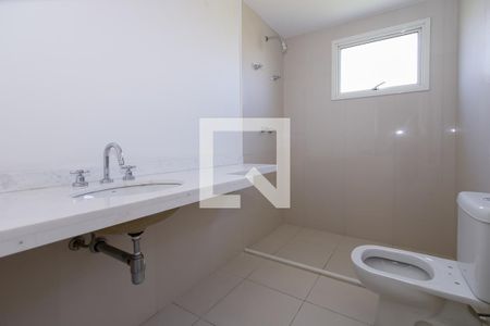 Apartamento à venda com 530m², 4 quartos e 5 vagas Apartamento à venda com 530m², 4 quartos e 5 vagasBanheiro da Suíte 2