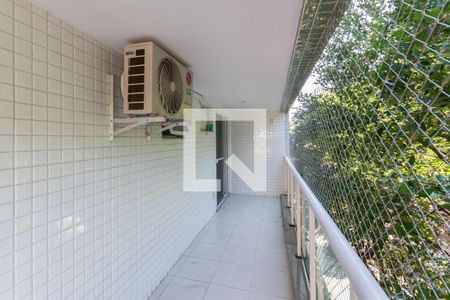 Apartamento à venda com 74m², 2 quartos e 1 vagaVaranda da Sala
