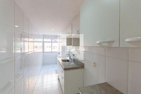 Apartamento à venda com 74m², 2 quartos e 1 vagaCozinha e Área de Serviço
